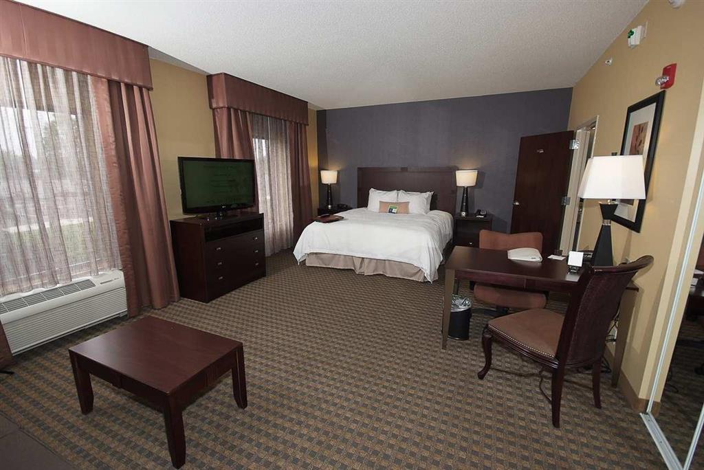 Hampton Inn & Suites Vineland Room photo